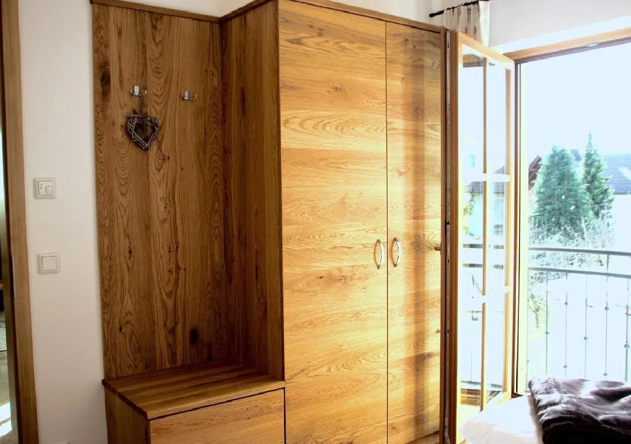 Apartment Ferienwohnung Landhof Sedlmair Gilching